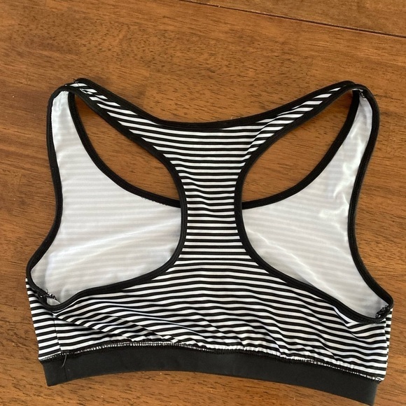 AUTHENTIC American Heritage Sports Bra - Medium - Picture 2 of 3